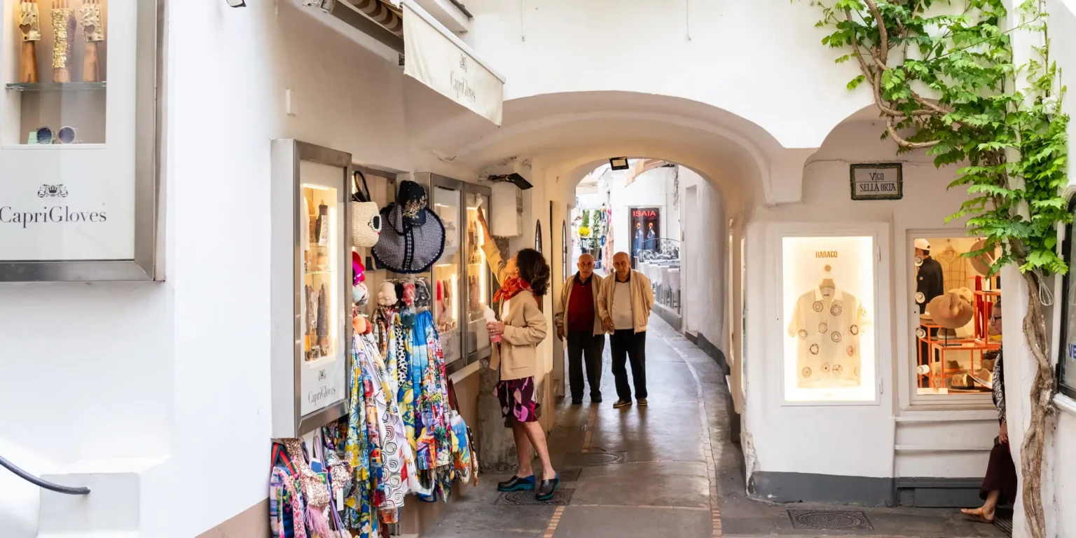 Where Style Meets Skylines: A Fashion Traveler’s Guide to Dressing for the World’s Most Inspiring Cities