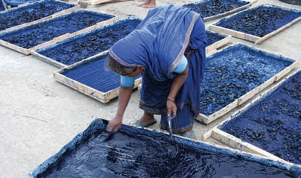 Sashiko & Soil: Why the Indigo Pits of Shikoku are the Last Sovereign Frontier of Textile Art